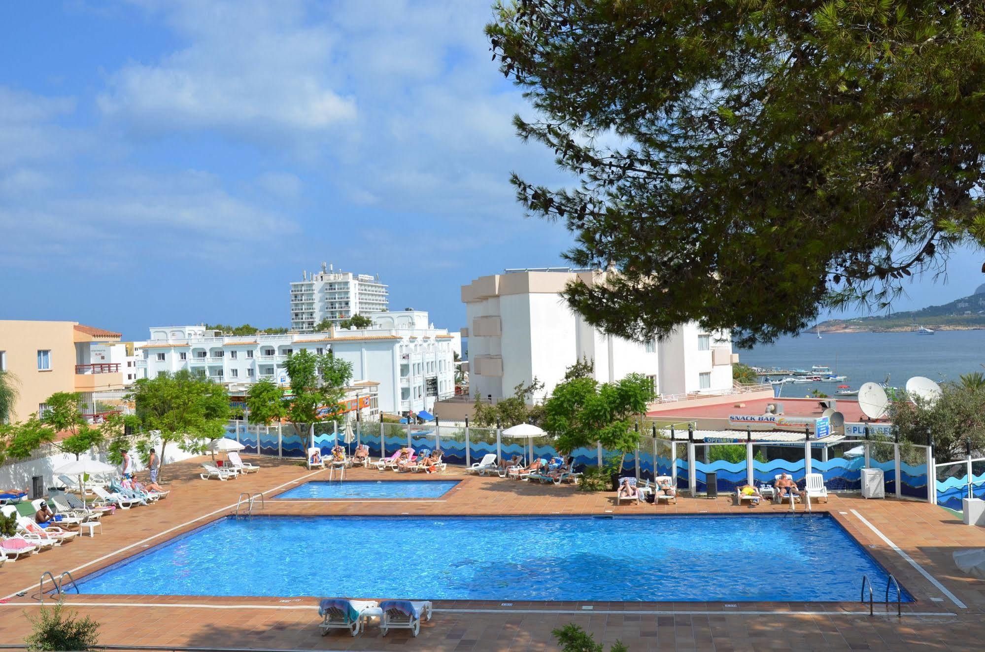 Apartamentos Vibra Riviera Сан-Антонио-Абад Экстерьер фото